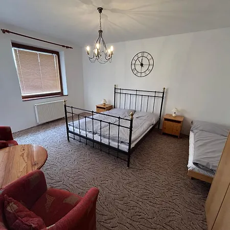 度假居 Kyngs Sk - Spacious Vila With High Tatras View